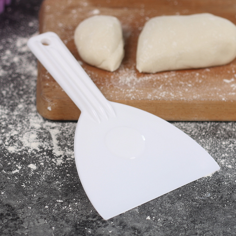 Okonomiyaki Spatula - ケーキナイフプラスチックスクレーパーバター生地カッターdiyベーキングキッチンツールソフトスクラッチボードチョコレートショベルトライアングル